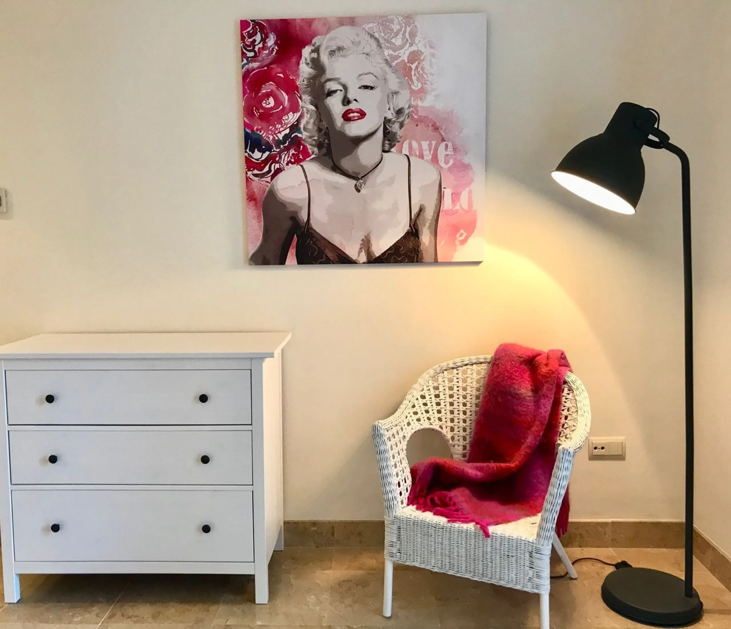Apartment - Ground Floor Apartment в продаже в Málaga, Málaga. В доме 3 спален и 4 ванных комнат. Площадь дома 175 м²