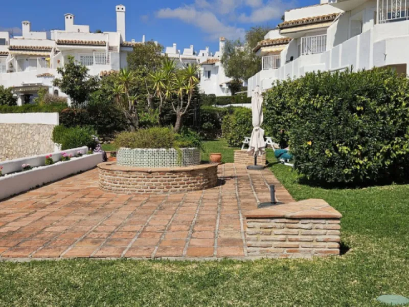 Elegant and charmingTownhouse with Open Views in Calahonda