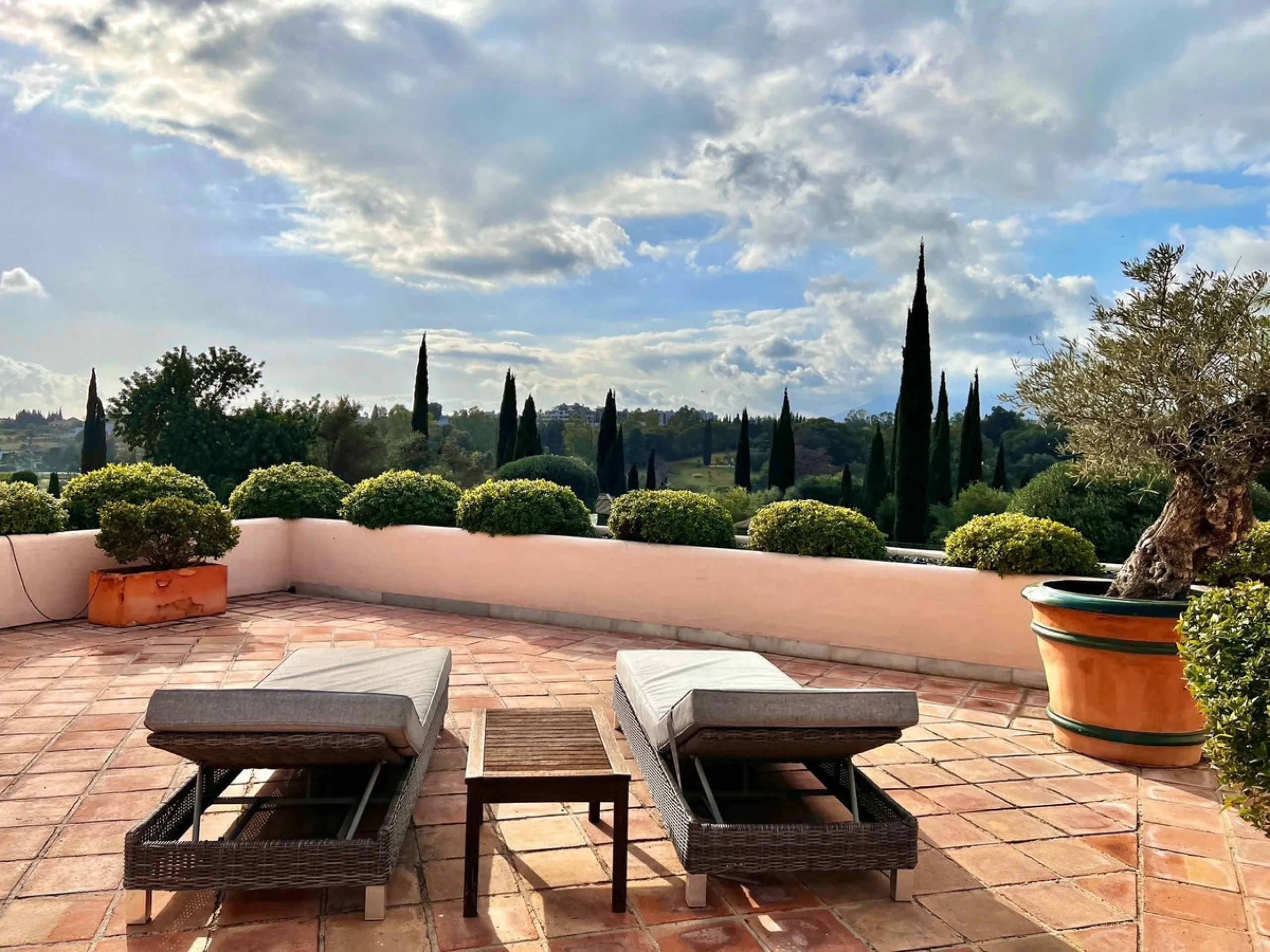 Apartment - Ground Floor Apartment в продаже в Málaga, Málaga. В доме 3 спален и 4 ванных комнат. Площадь дома 175 м²