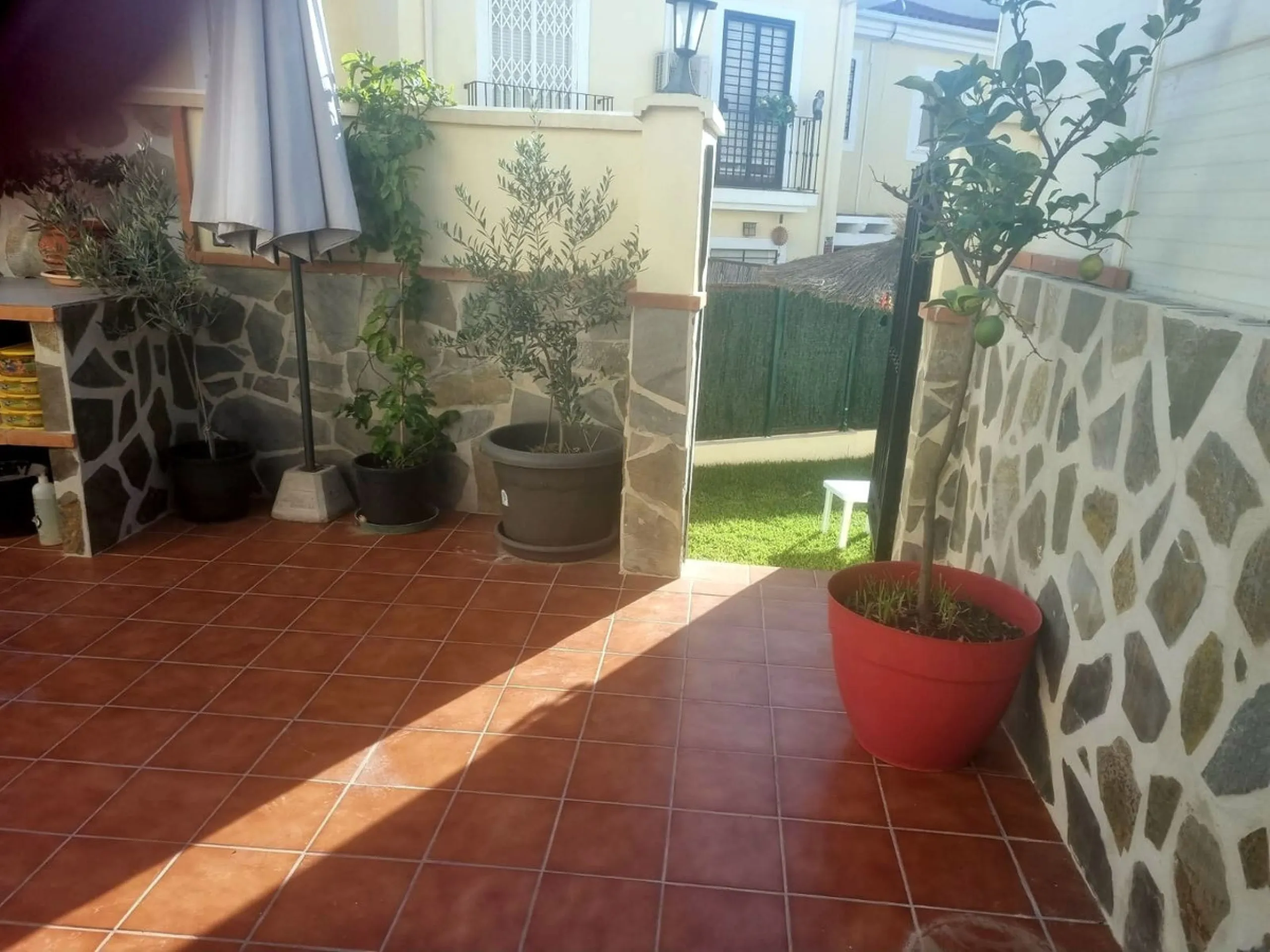 House - Semi-Detached House в продаже в Málaga, Málaga. В доме 3 спален и 3 ванных комнат. Площадь дома 149 м². Площадь участка 225 м²