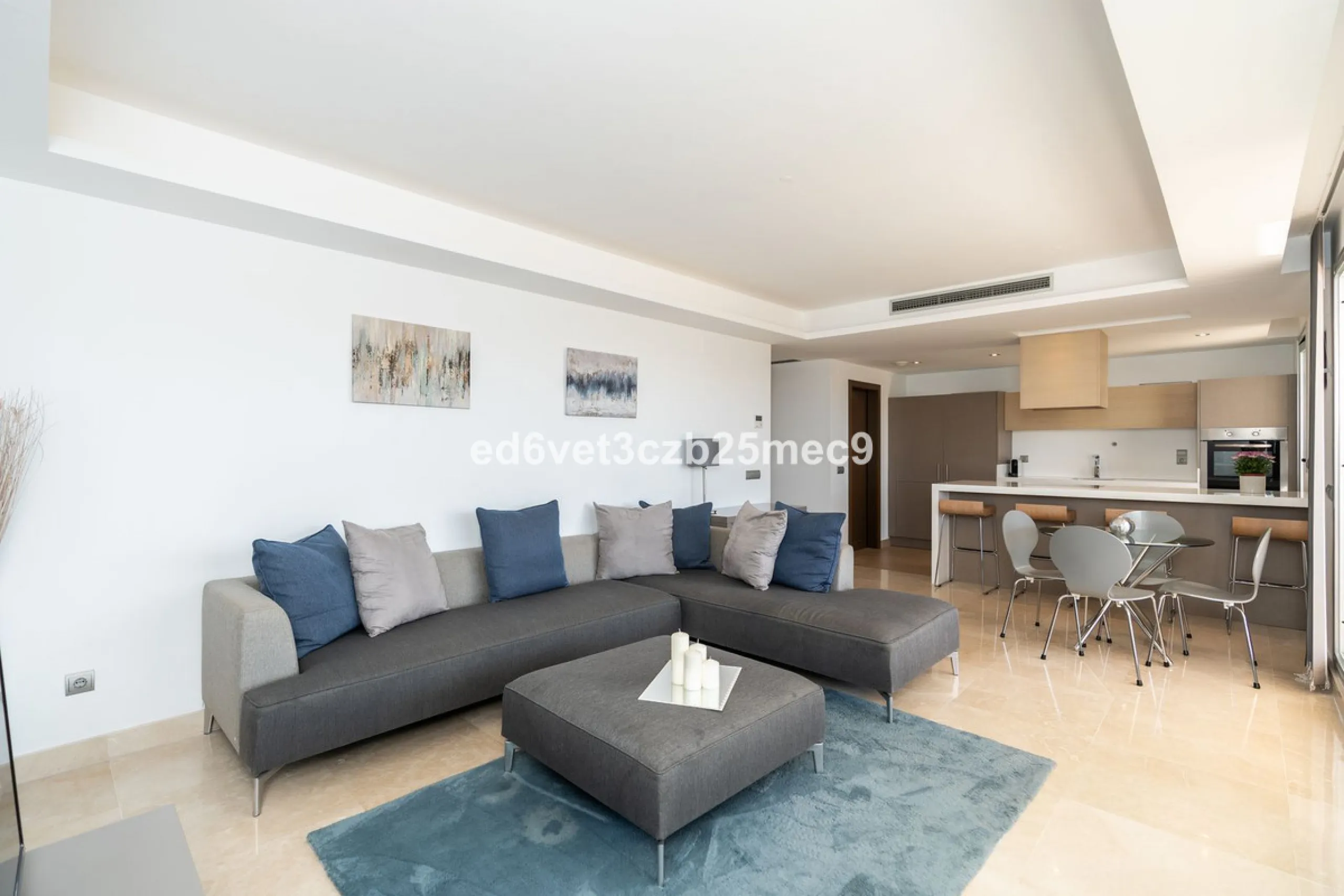 Apartment - Ground Floor Apartment в продаже в Benahavís, Málaga. В доме 3 спален и 2 ванных комнат. Площадь дома 107 м²