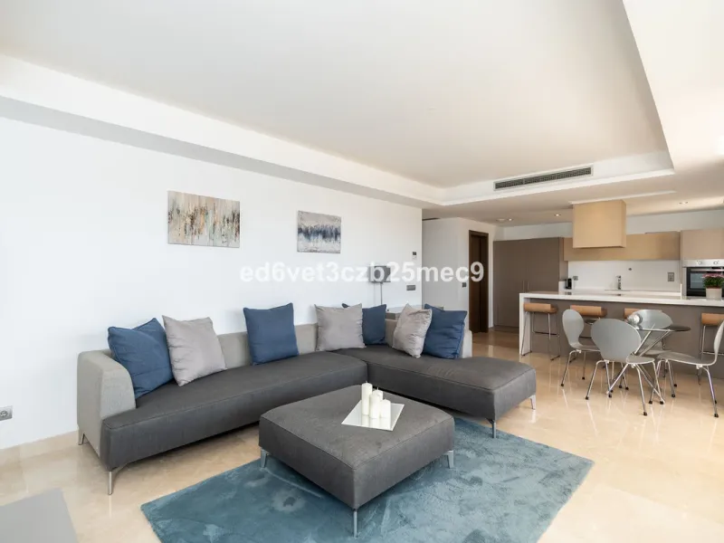 Apartment - Ground Floor Apartment в продаже в Benahavís, Málaga. В доме 3 спален и 2 ванных комнат. Площадь дома 107 м²