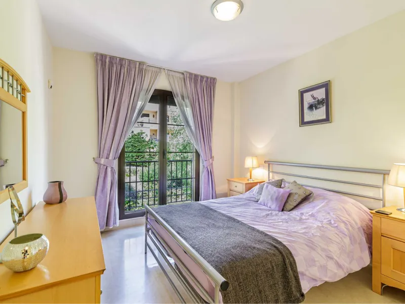 NEW LISTING penthouse with roof terrace !
