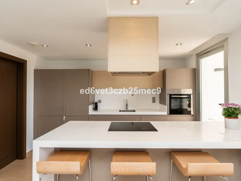 Apartment - Ground Floor Apartment в продаже в Benahavís, Málaga. В доме 3 спален и 2 ванных комнат. Площадь дома 107 м²