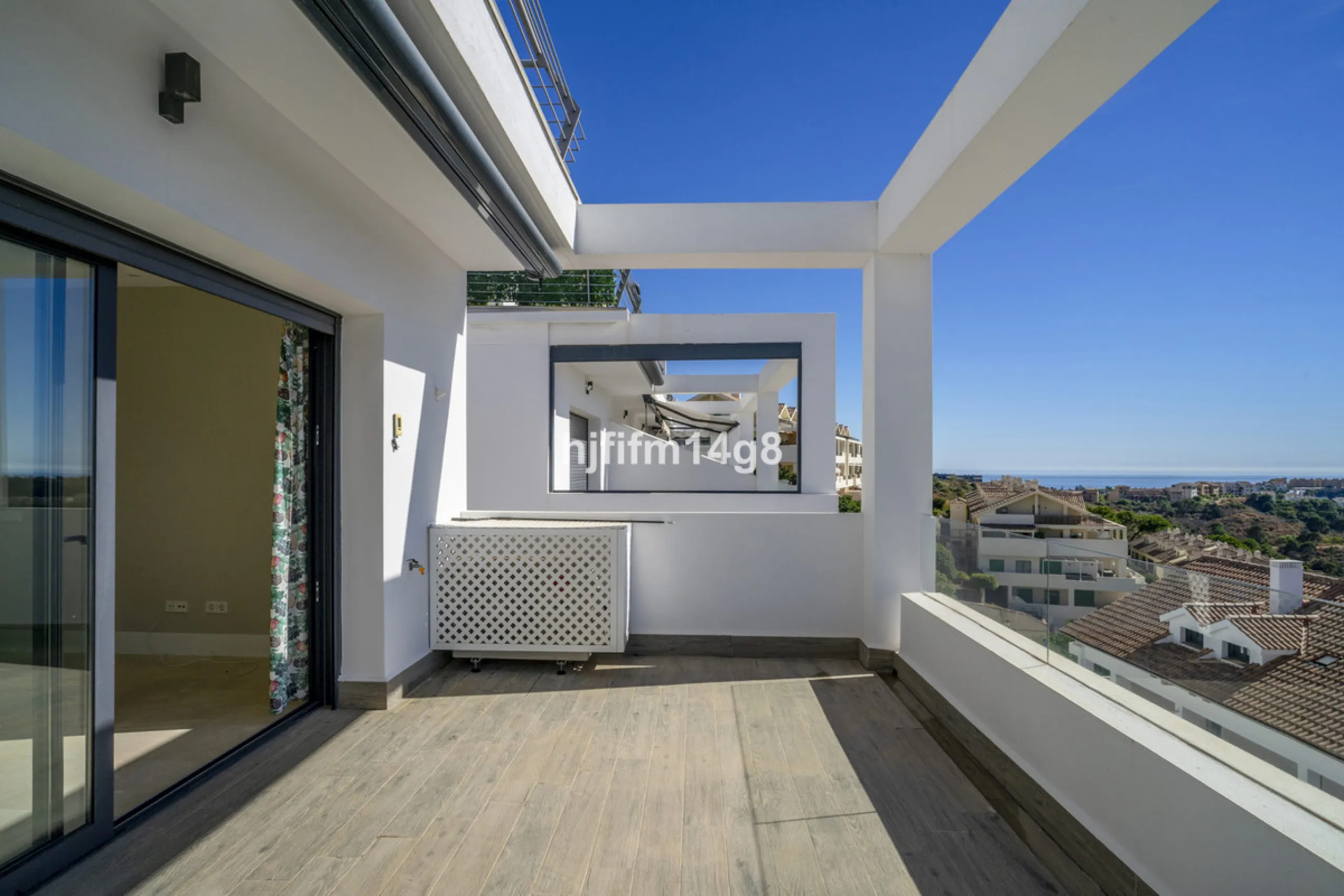 This stunning 2-bedroom duplex penthouse for sale in Ocean Hills, Estepona offers modern, luxurious living with breathtaking panoramic views of the Mediterranean Sea, the surrounding mountains, and the protected natural park that borders the community. Si