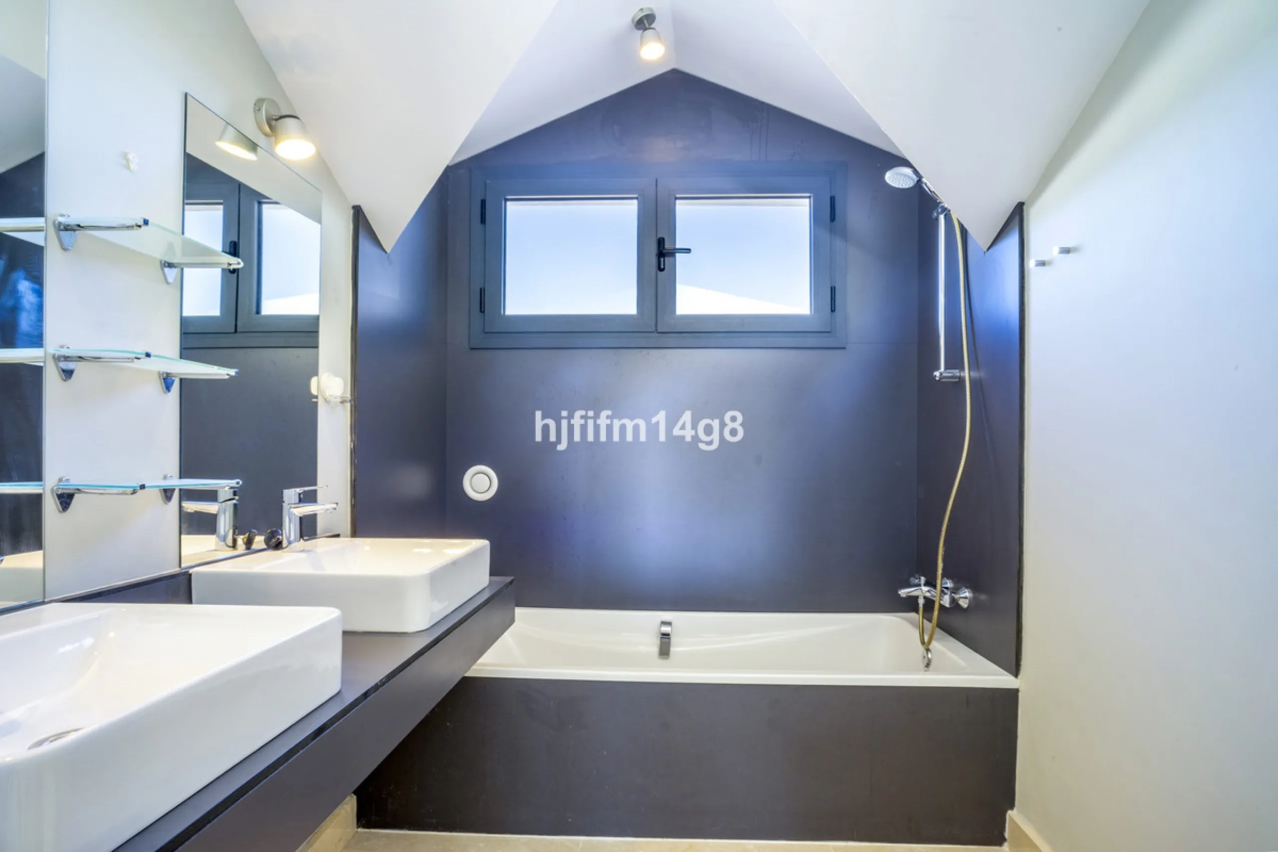 This stunning 2-bedroom duplex penthouse for sale in Ocean Hills, Estepona offers modern, luxurious living with breathtaking panoramic views of the Mediterranean Sea, the surrounding mountains, and the protected natural park that borders the community. Si