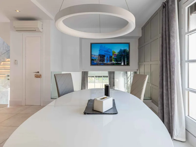 House - Townhouse в продаже в Benahavís, Málaga. В доме 4 спален и 4 ванных комнат. Площадь дома 287 м²