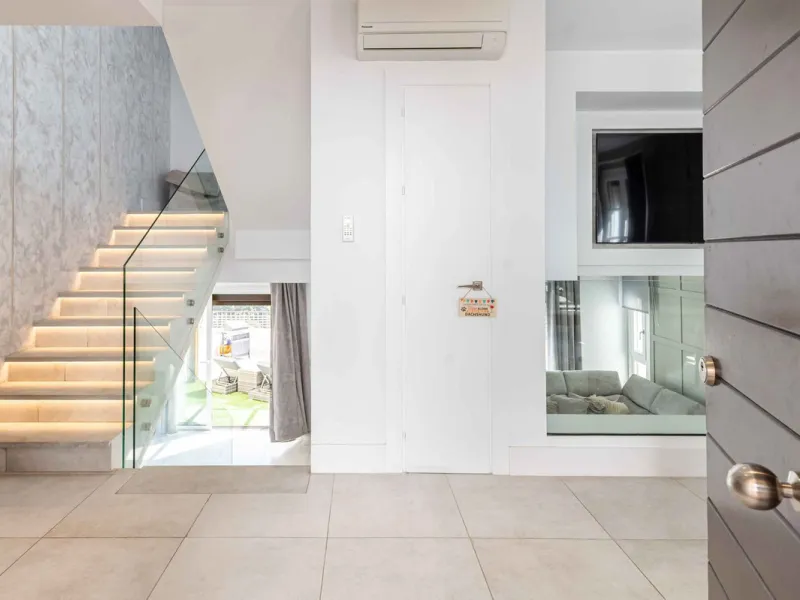House - Townhouse в продаже в Benahavís, Málaga. В доме 4 спален и 4 ванных комнат. Площадь дома 287 м²