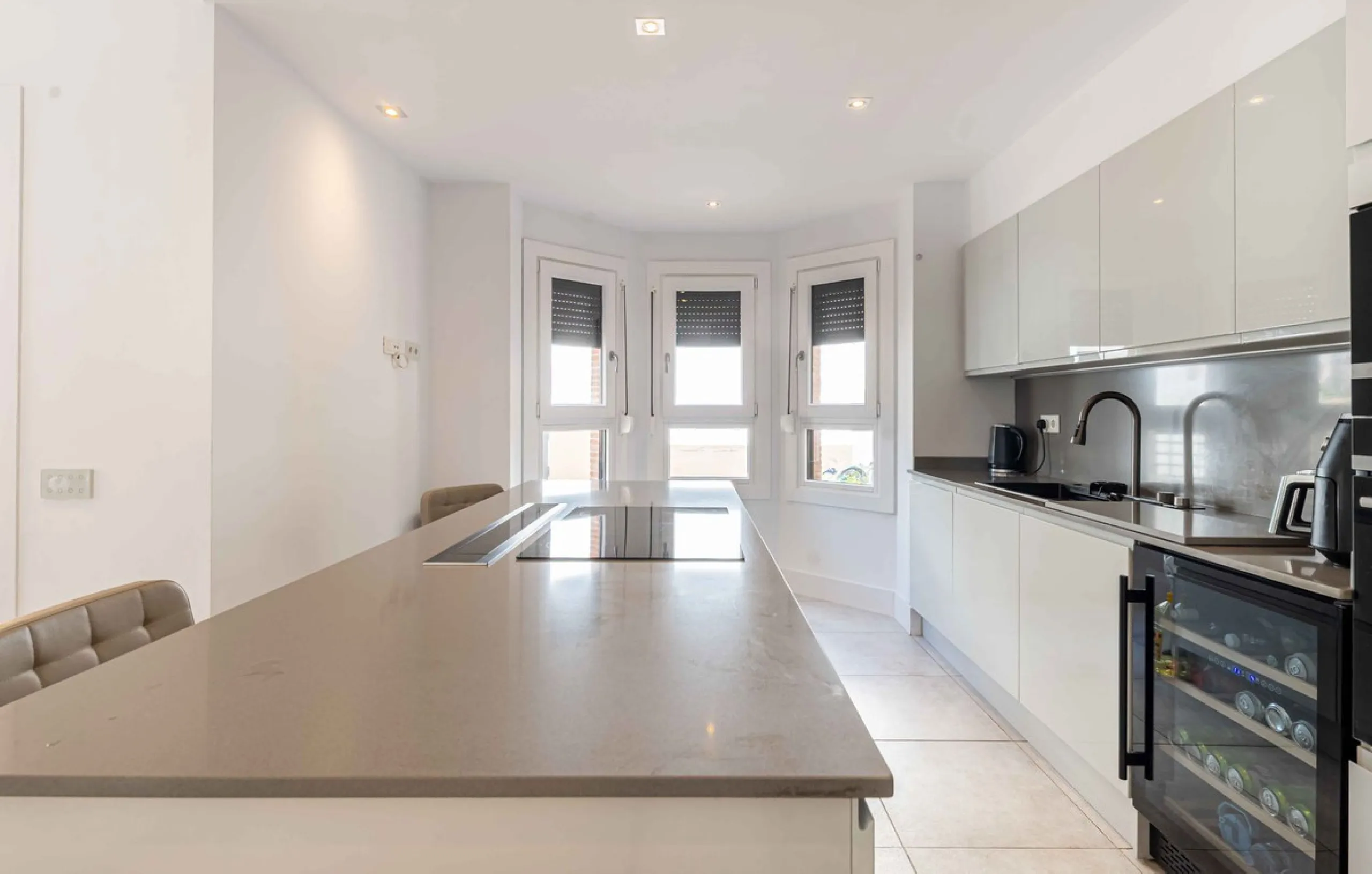 House - Townhouse в продаже в Benahavís, Málaga. В доме 4 спален и 4 ванных комнат. Площадь дома 287 м²