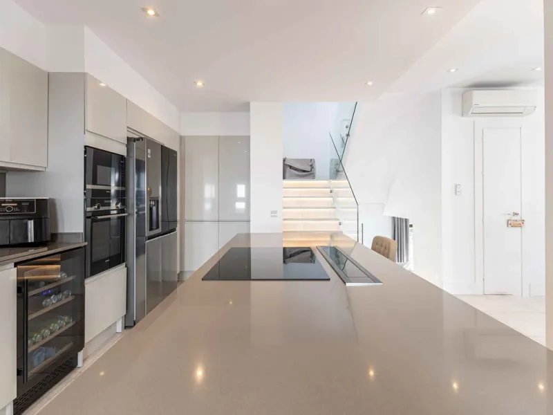 House - Townhouse в продаже в Benahavís, Málaga. В доме 4 спален и 4 ванных комнат. Площадь дома 287 м²