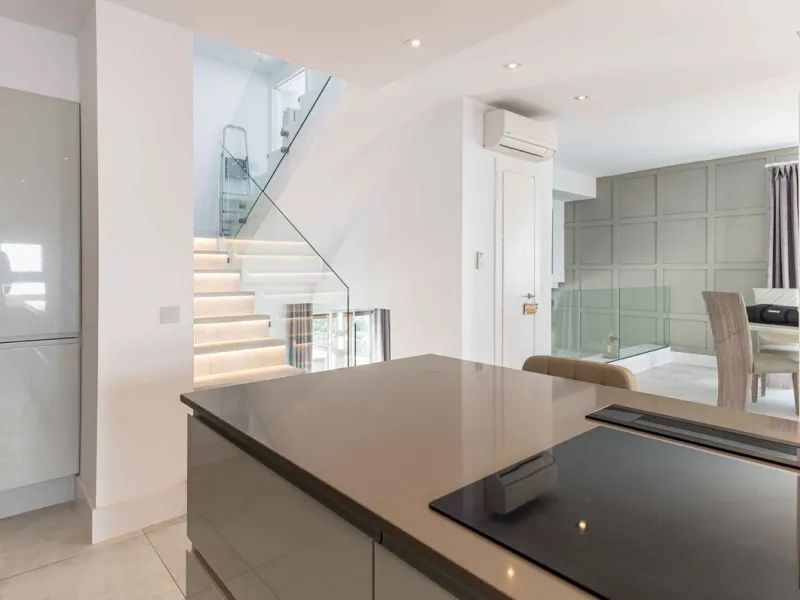 House - Townhouse в продаже в Benahavís, Málaga. В доме 4 спален и 4 ванных комнат. Площадь дома 287 м²