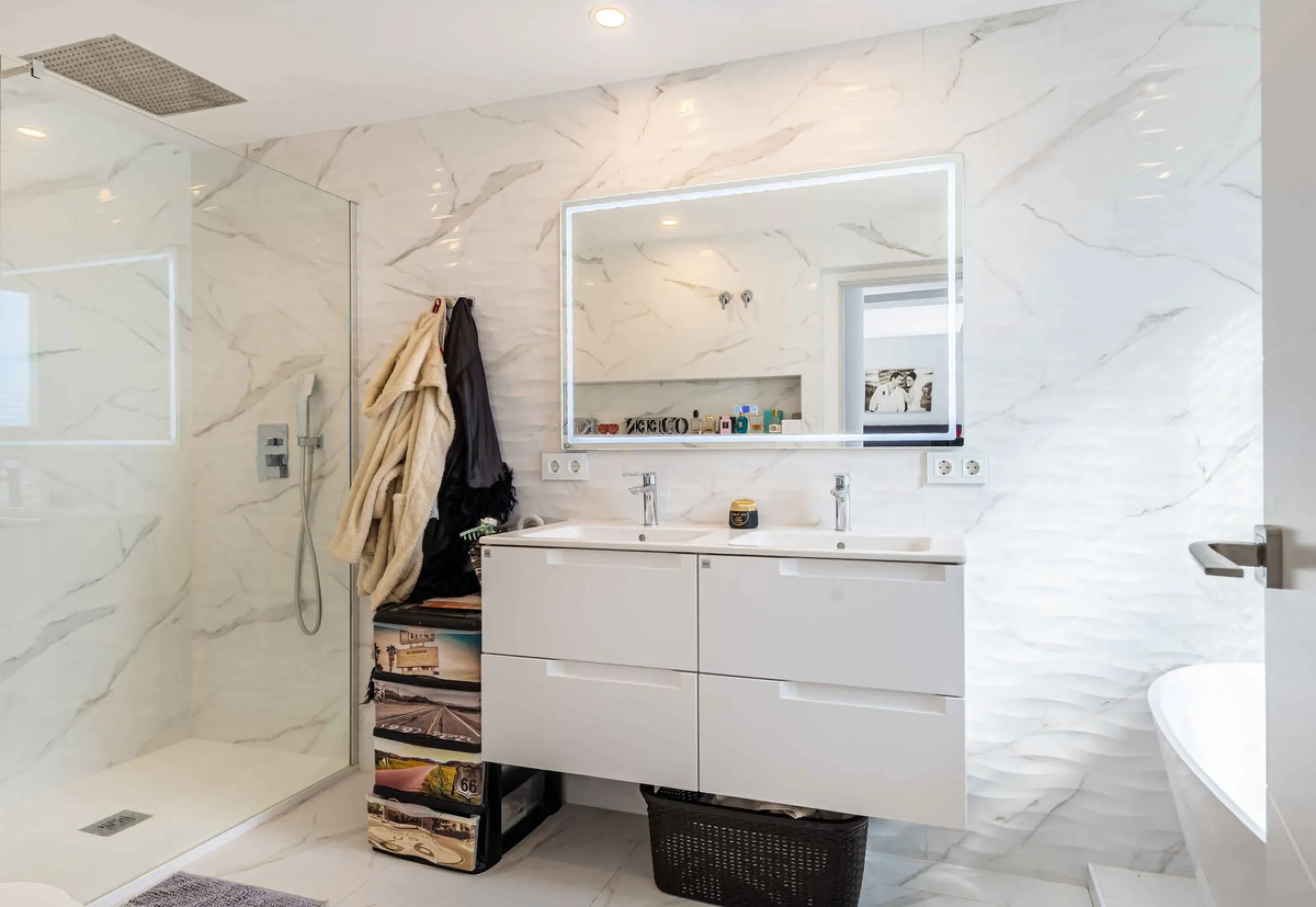 House - Townhouse в продаже в Benahavís, Málaga. В доме 4 спален и 4 ванных комнат. Площадь дома 287 м²