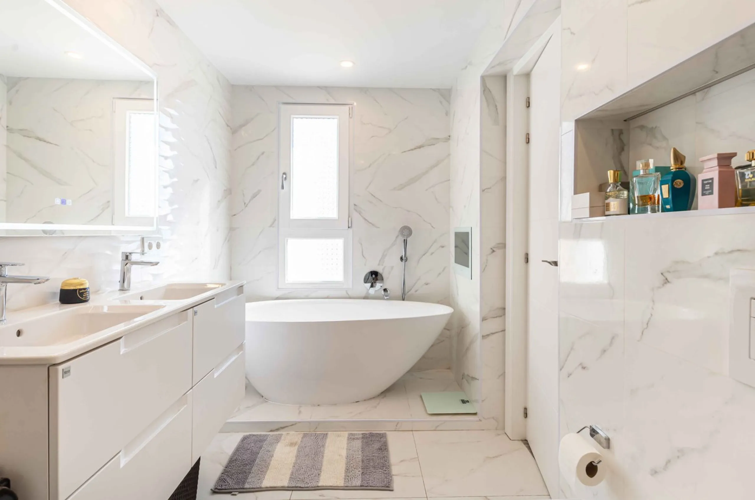 House - Townhouse в продаже в Benahavís, Málaga. В доме 4 спален и 4 ванных комнат. Площадь дома 287 м²