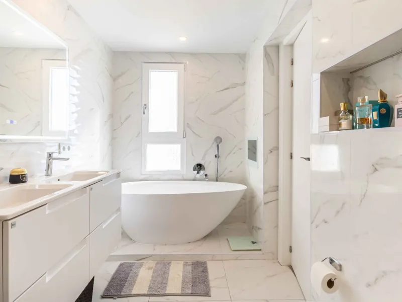 House - Townhouse в продаже в Benahavís, Málaga. В доме 4 спален и 4 ванных комнат. Площадь дома 287 м²