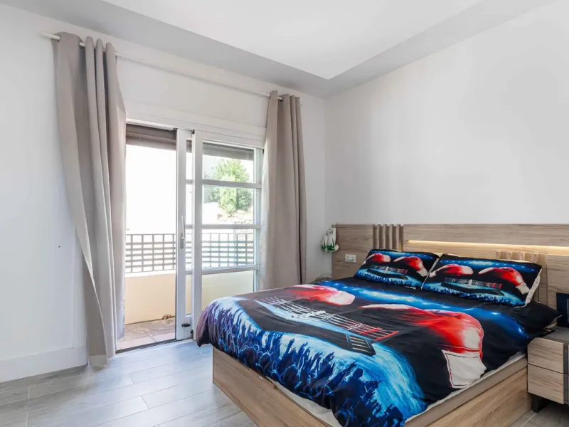 House - Townhouse в продаже в Benahavís, Málaga. В доме 4 спален и 4 ванных комнат. Площадь дома 287 м²