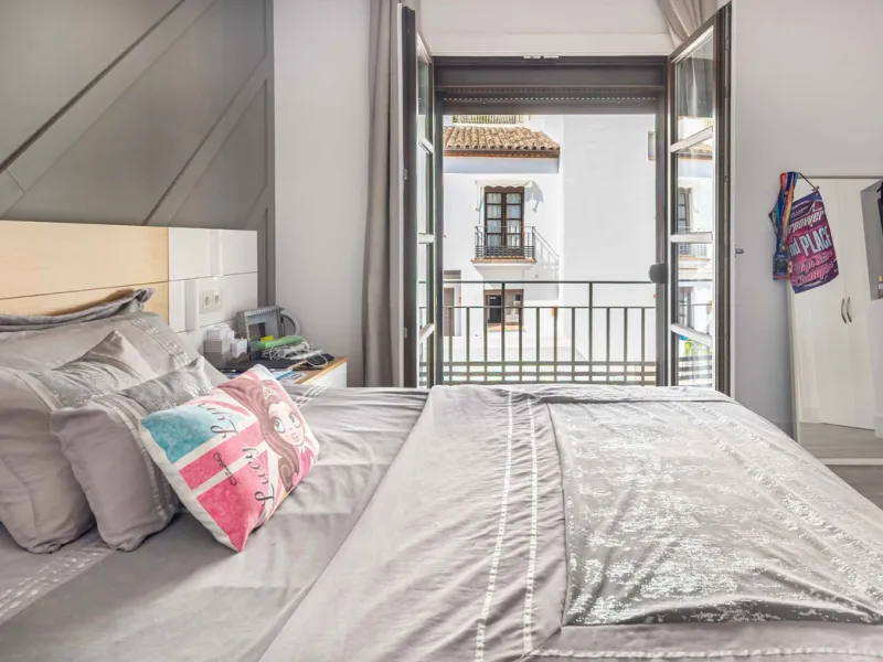 House - Townhouse в продаже в Benahavís, Málaga. В доме 4 спален и 4 ванных комнат. Площадь дома 287 м²