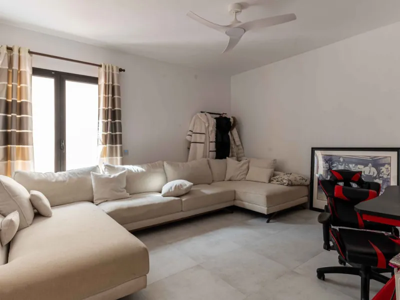 House - Townhouse в продаже в Benahavís, Málaga. В доме 4 спален и 4 ванных комнат. Площадь дома 287 м²