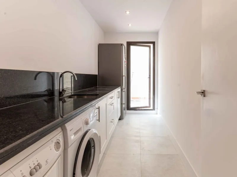 House - Townhouse в продаже в Benahavís, Málaga. В доме 4 спален и 4 ванных комнат. Площадь дома 287 м²