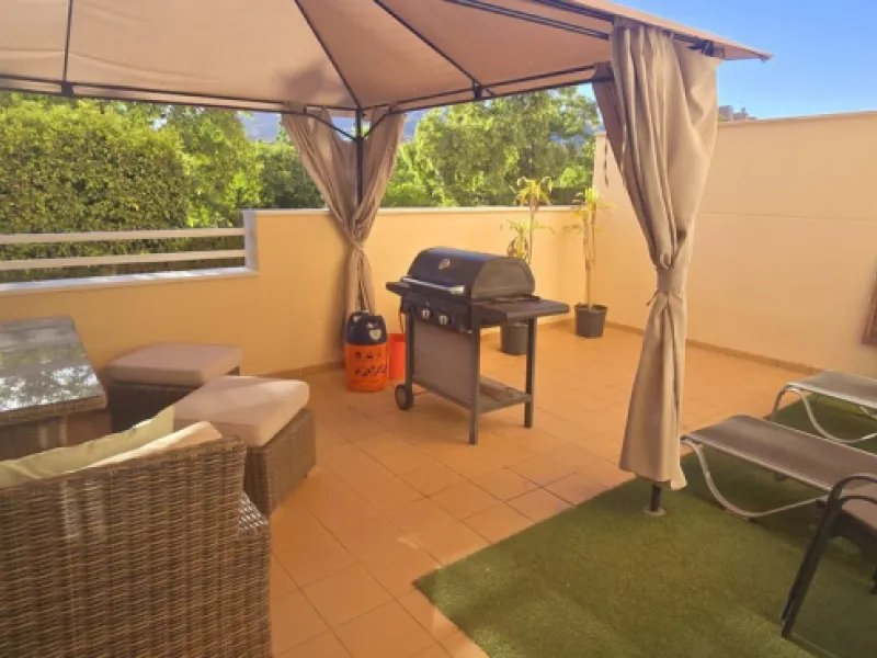 Apartment - Ground Floor Apartment в продаже в Ciudad Jardín, Málaga. В доме 2 спален и 2 ванных комнат. Площадь дома 130 м²