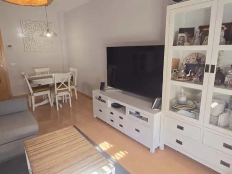 Apartment - Ground Floor Apartment в продаже в Ciudad Jardín, Málaga. В доме 2 спален и 2 ванных комнат. Площадь дома 130 м²