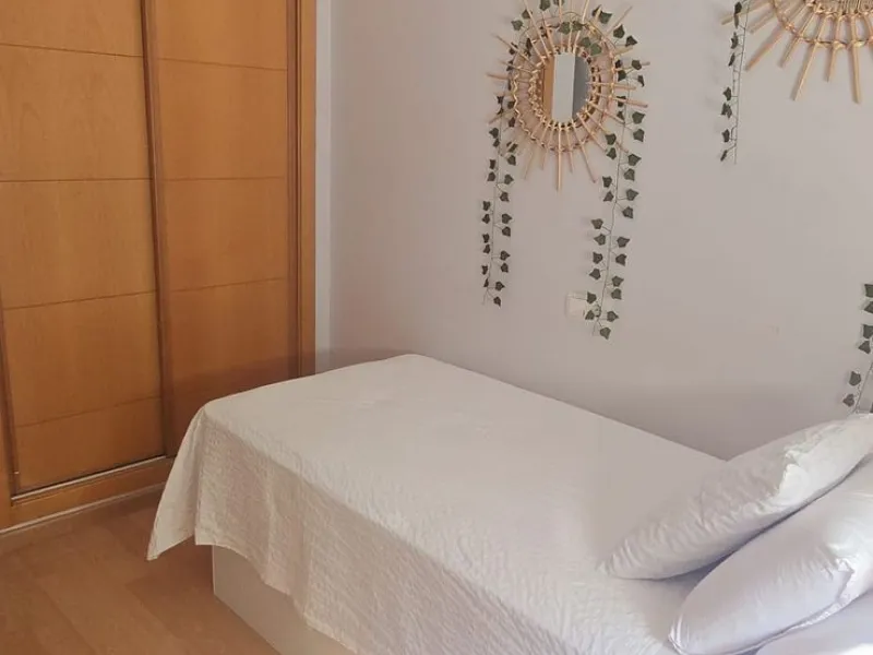 Apartment - Ground Floor Apartment в продаже в Ciudad Jardín, Málaga. В доме 2 спален и 2 ванных комнат. Площадь дома 130 м²