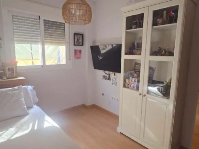 Apartment - Ground Floor Apartment в продаже в Ciudad Jardín, Málaga. В доме 2 спален и 2 ванных комнат. Площадь дома 130 м²