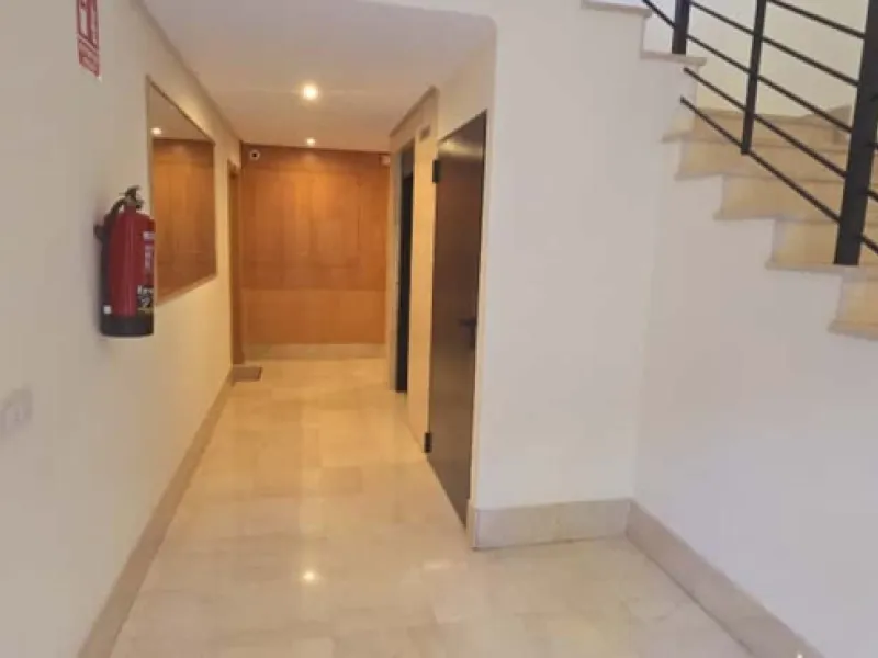 Apartment - Ground Floor Apartment в продаже в Ciudad Jardín, Málaga. В доме 2 спален и 2 ванных комнат. Площадь дома 130 м²