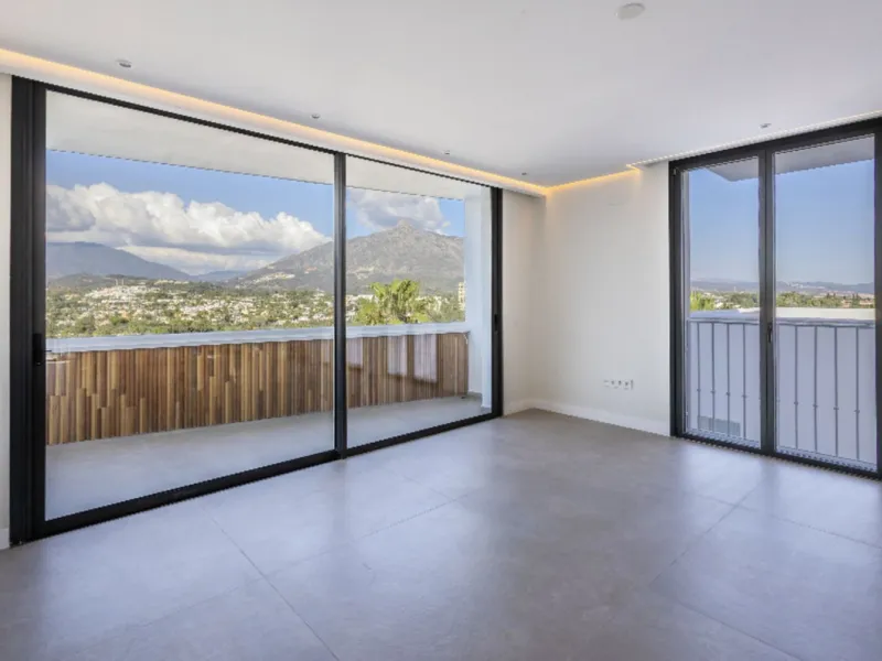 Apartment - Penthouse в продаже в Marbella, Málaga. В доме 2 спален и 2 ванных комнат. Площадь дома 100 м²