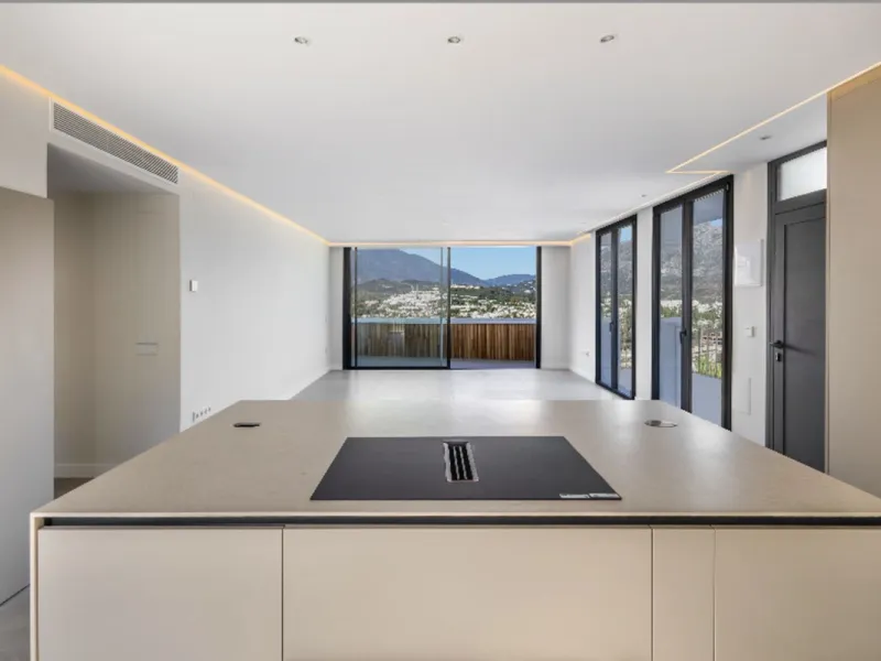 Apartment - Penthouse в продаже в Marbella, Málaga. В доме 2 спален и 2 ванных комнат. Площадь дома 100 м²
