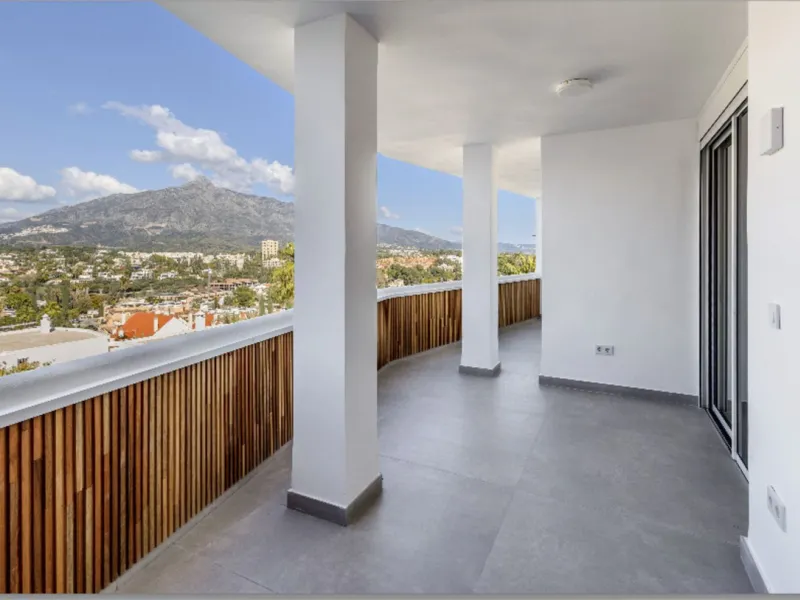 Apartment - Penthouse в продаже в Marbella, Málaga. В доме 2 спален и 2 ванных комнат. Площадь дома 100 м²