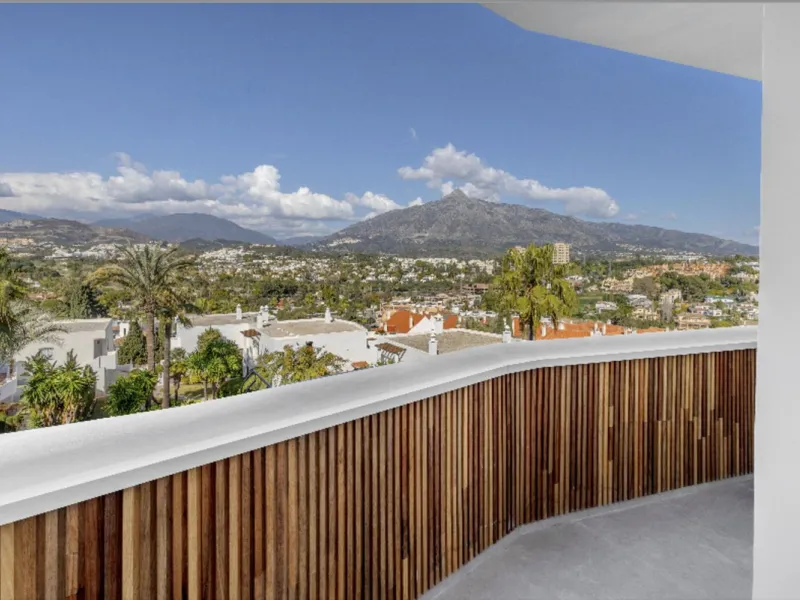 Apartment - Penthouse в продаже в Marbella, Málaga. В доме 2 спален и 2 ванных комнат. Площадь дома 100 м²