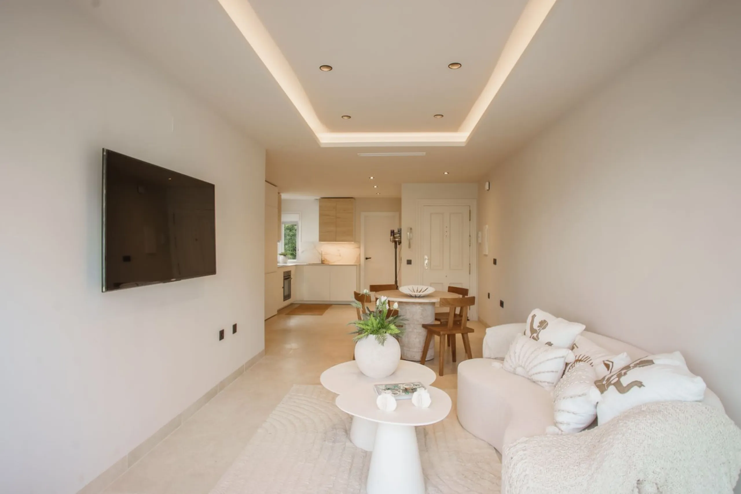 Renovated Apartment Frontline Golf in La Quinta with Stunning Sea, Lake & Golf Views