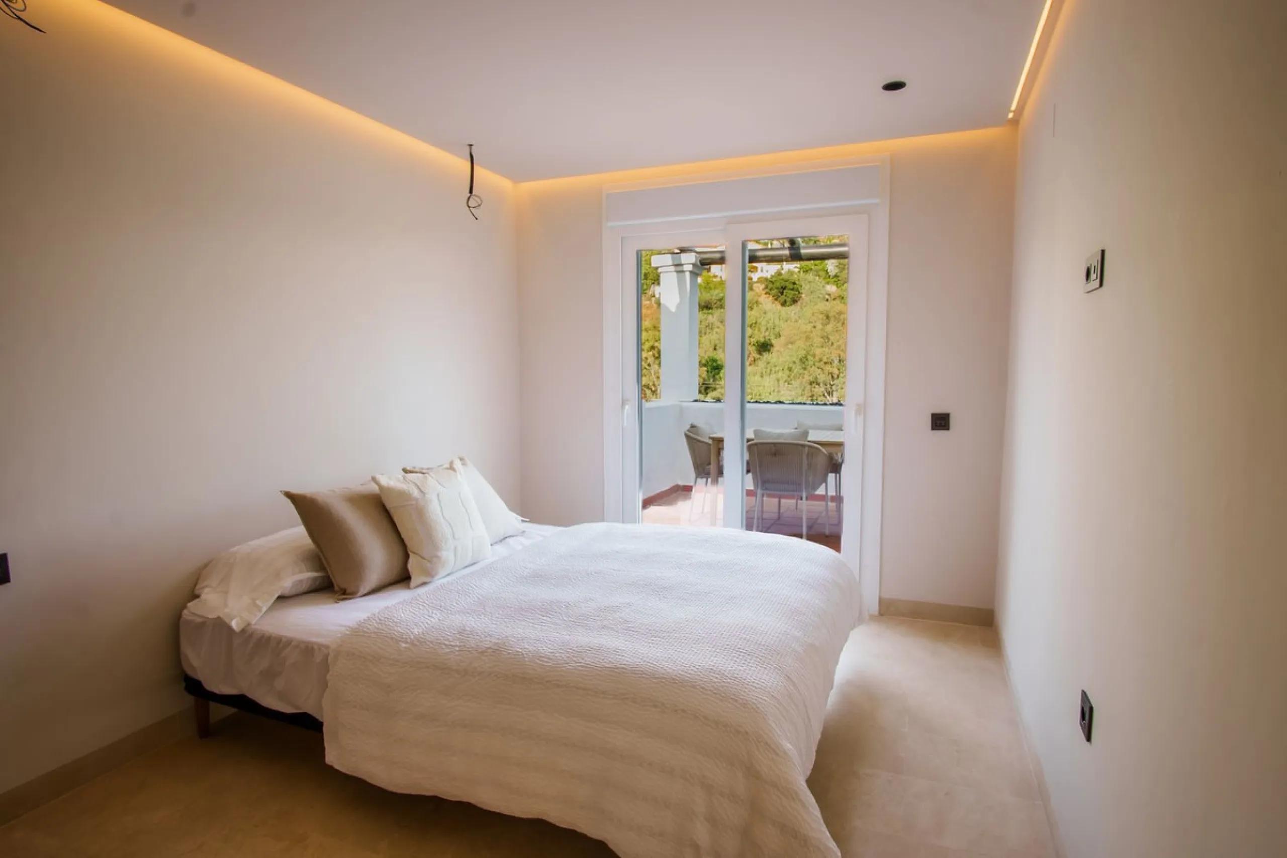 Renovated Apartment Frontline Golf in La Quinta with Stunning Sea, Lake & Golf Views