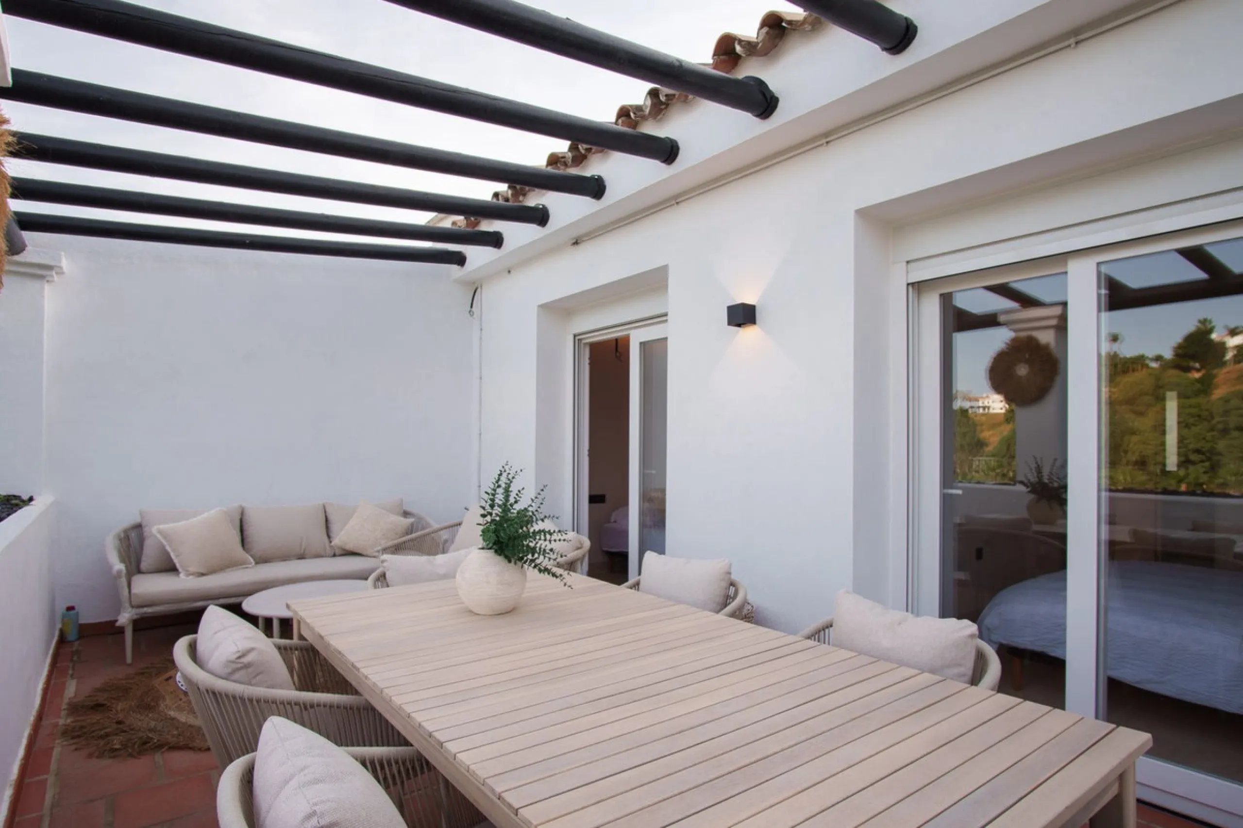 Renovated Apartment Frontline Golf in La Quinta with Stunning Sea, Lake & Golf Views