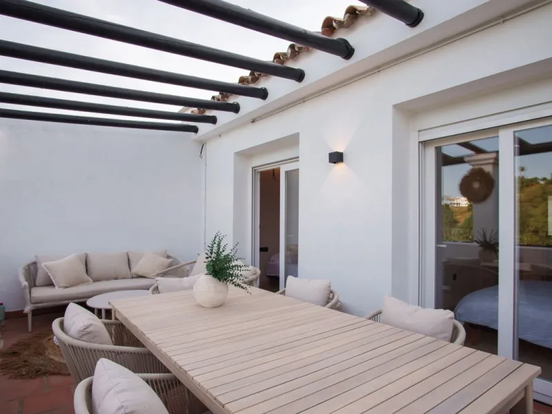 Renovated Apartment Frontline Golf in La Quinta with Stunning Sea, Lake & Golf Views