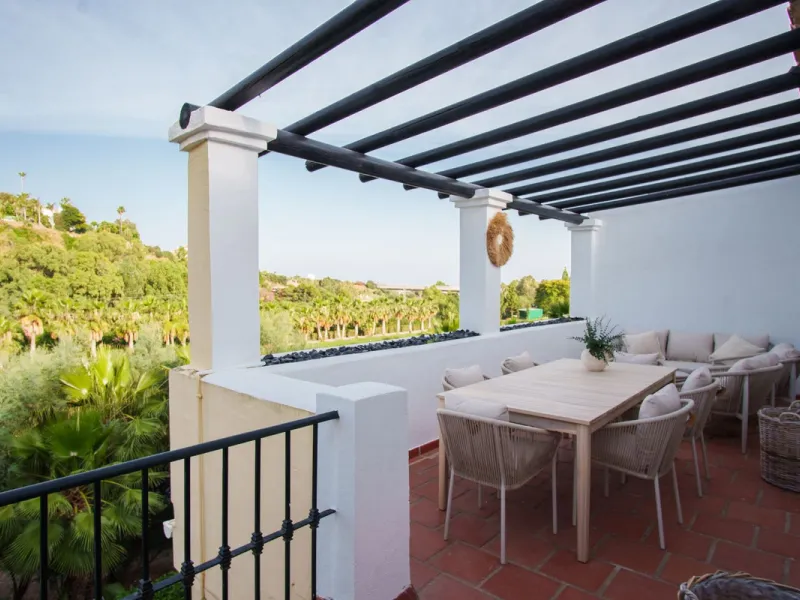 Renovated Apartment Frontline Golf in La Quinta with Stunning Sea, Lake & Golf Views