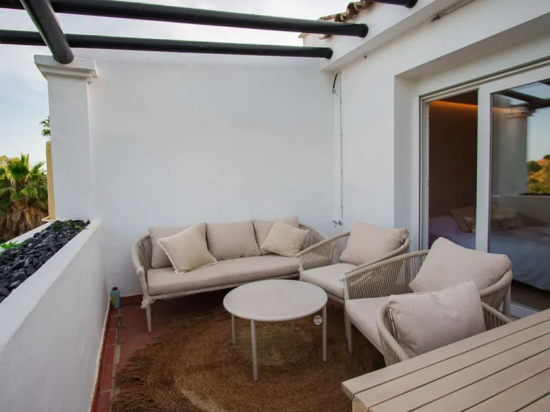 Renovated Apartment Frontline Golf in La Quinta with Stunning Sea, Lake & Golf Views