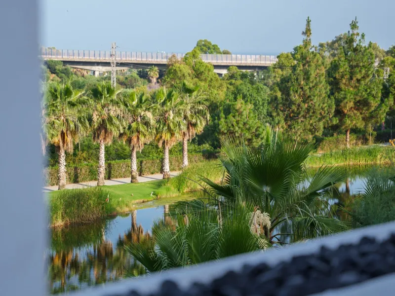 Renovated Apartment Frontline Golf in La Quinta with Stunning Sea, Lake & Golf Views