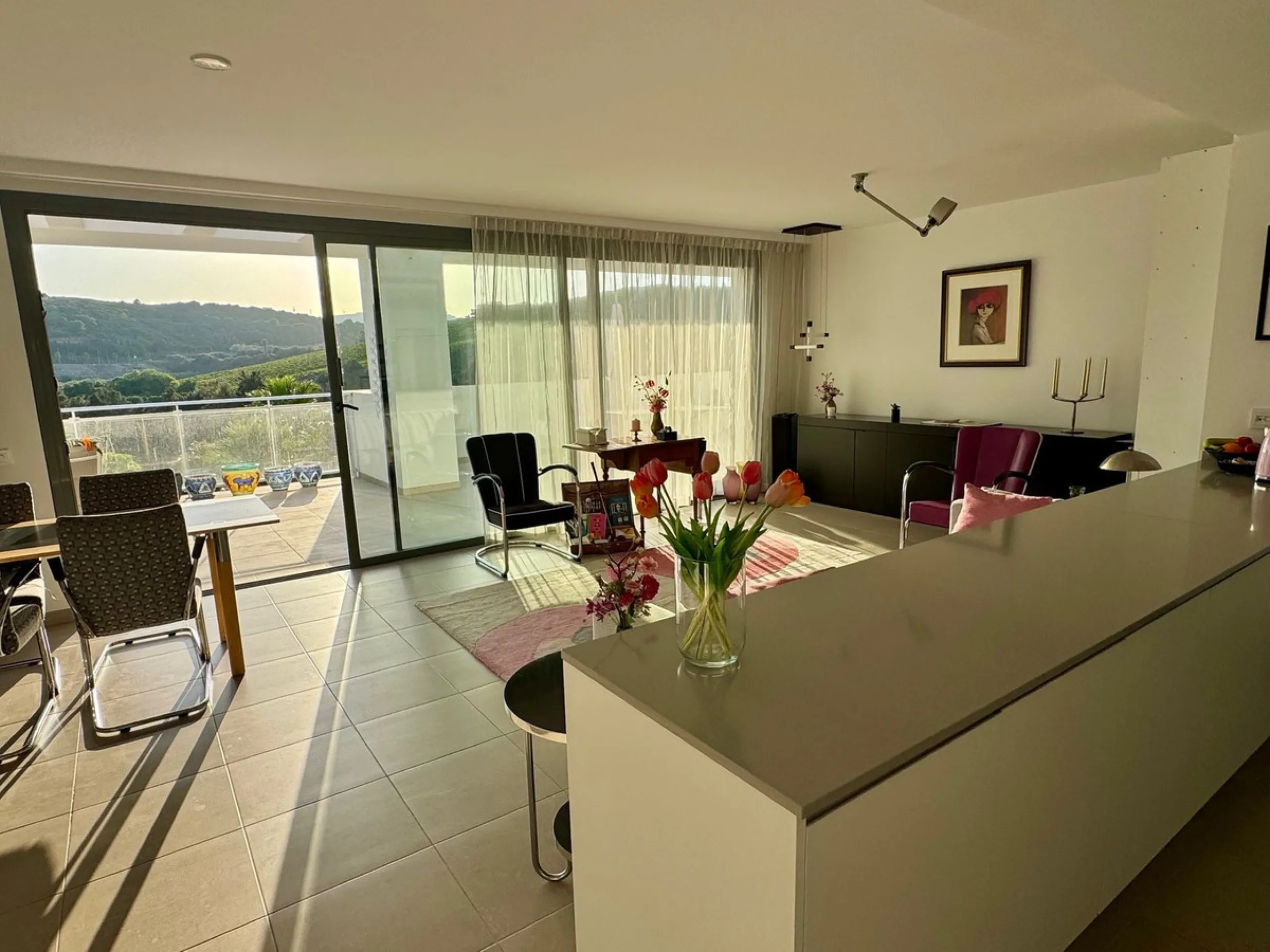 Discover luxury and comfort in this spectacular penthouse for sale in Casares Green!