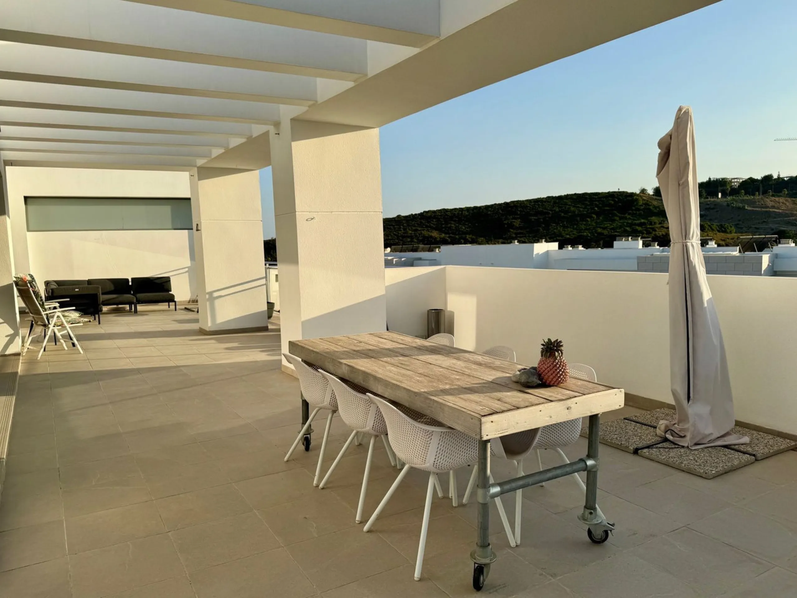 Discover luxury and comfort in this spectacular penthouse for sale in Casares Green!