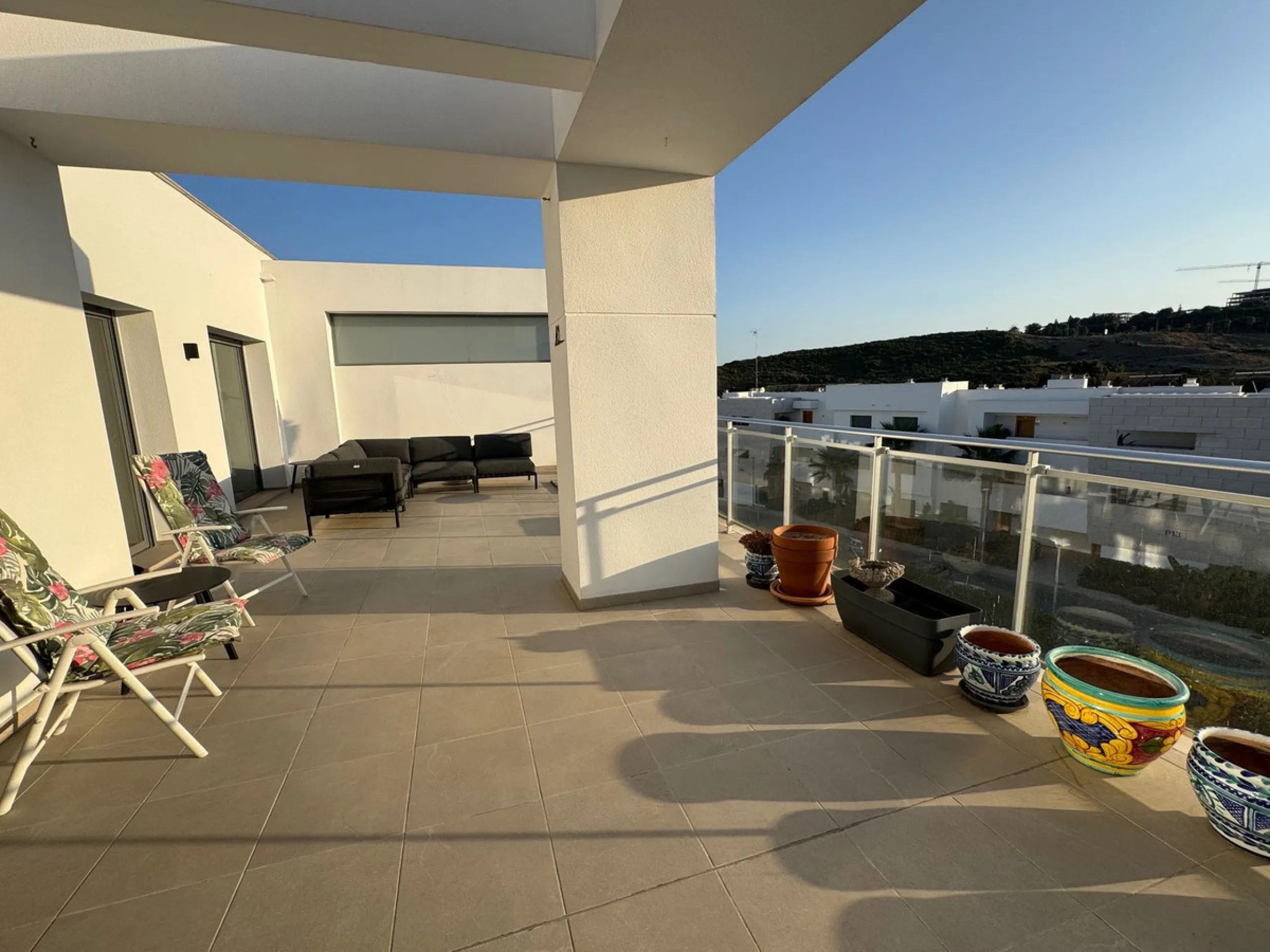 Discover luxury and comfort in this spectacular penthouse for sale in Casares Green!