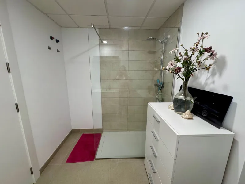 Discover luxury and comfort in this spectacular penthouse for sale in Casares Green!