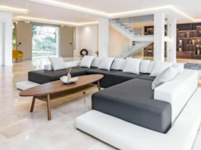 House - Detached Villa в продаже в Marbella, Málaga. В доме 5 спален и 6 ванных комнат. Площадь дома 485 м². Площадь участка 485 м²