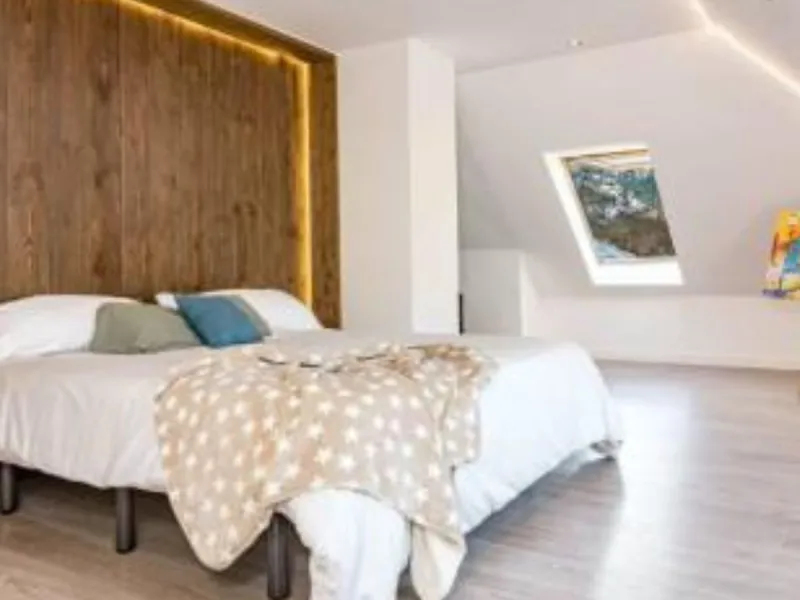 House - Detached Villa в продаже в Marbella, Málaga. В доме 5 спален и 6 ванных комнат. Площадь дома 485 м². Площадь участка 485 м²