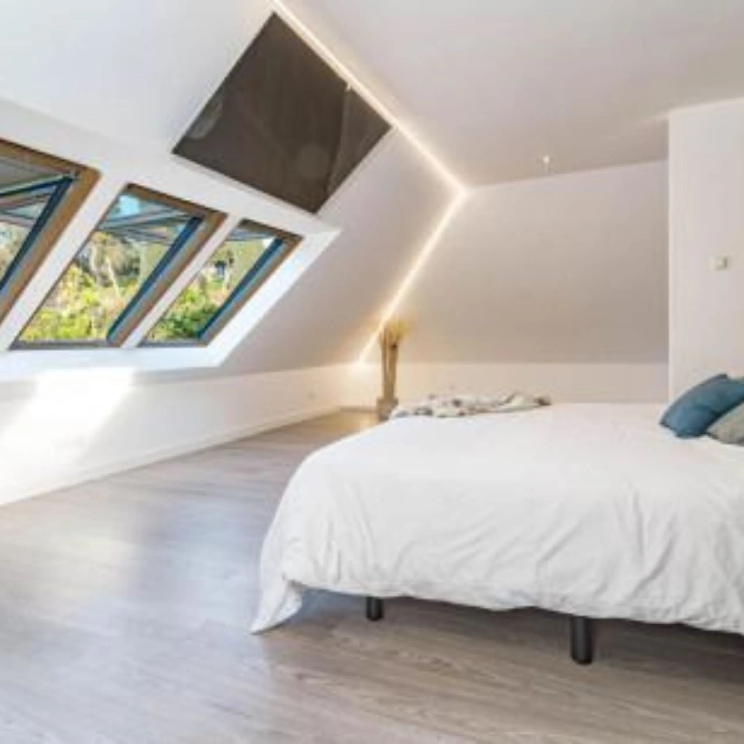 House - Detached Villa в продаже в Marbella, Málaga. В доме 5 спален и 6 ванных комнат. Площадь дома 485 м². Площадь участка 485 м²