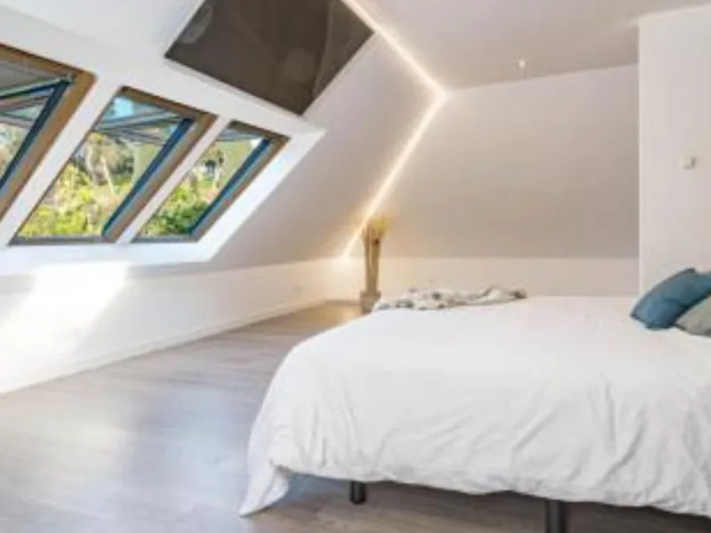 House - Detached Villa в продаже в Marbella, Málaga. В доме 5 спален и 6 ванных комнат. Площадь дома 485 м². Площадь участка 485 м²