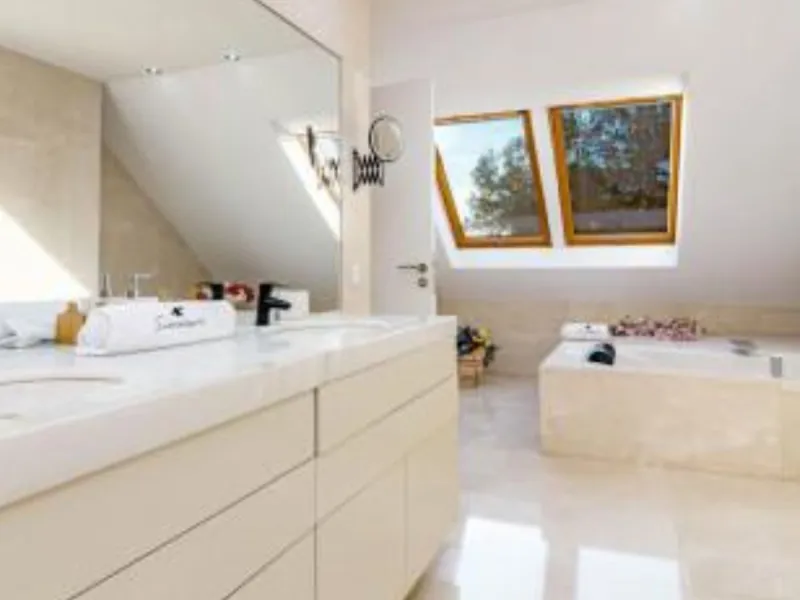 House - Detached Villa в продаже в Marbella, Málaga. В доме 5 спален и 6 ванных комнат. Площадь дома 485 м². Площадь участка 485 м²