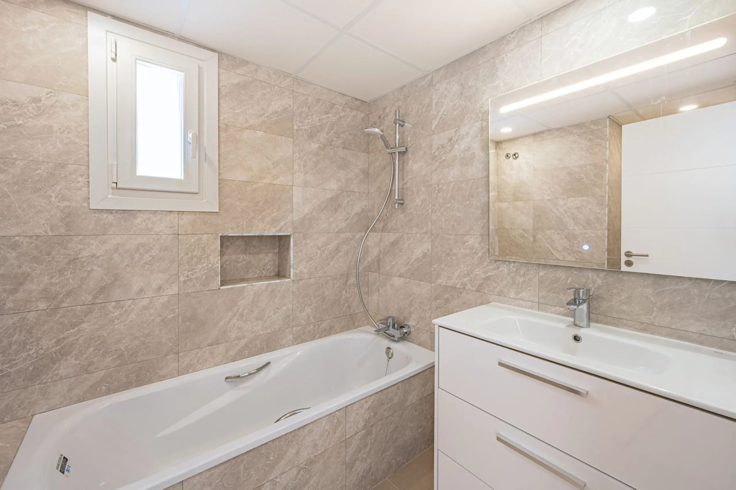 Newly refurbished townhouse in Atalaya Rio Verde, only 5 minutes from Puerto Banus!
