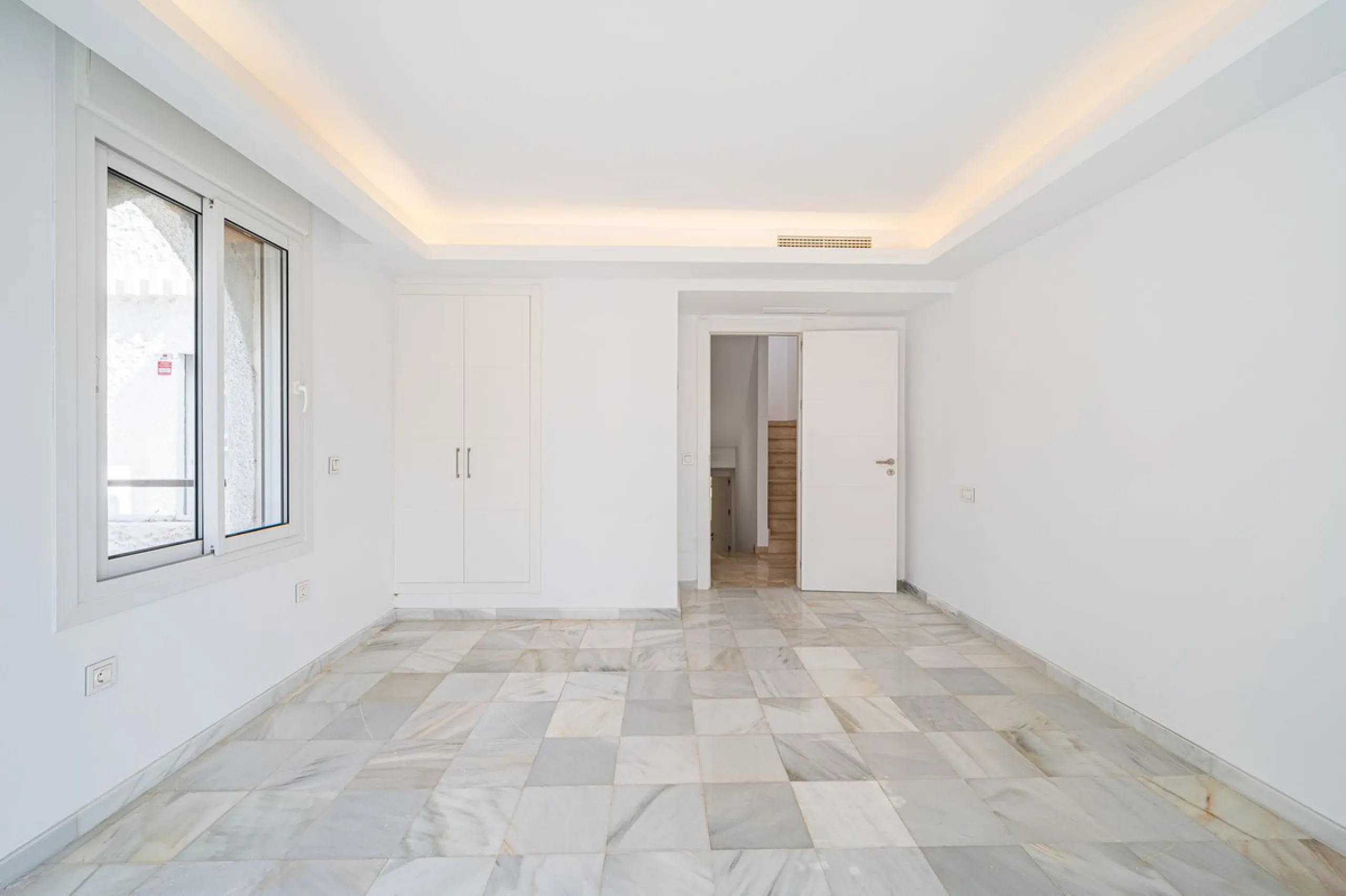 Newly refurbished townhouse in Atalaya Rio Verde, only 5 minutes from Puerto Banus!