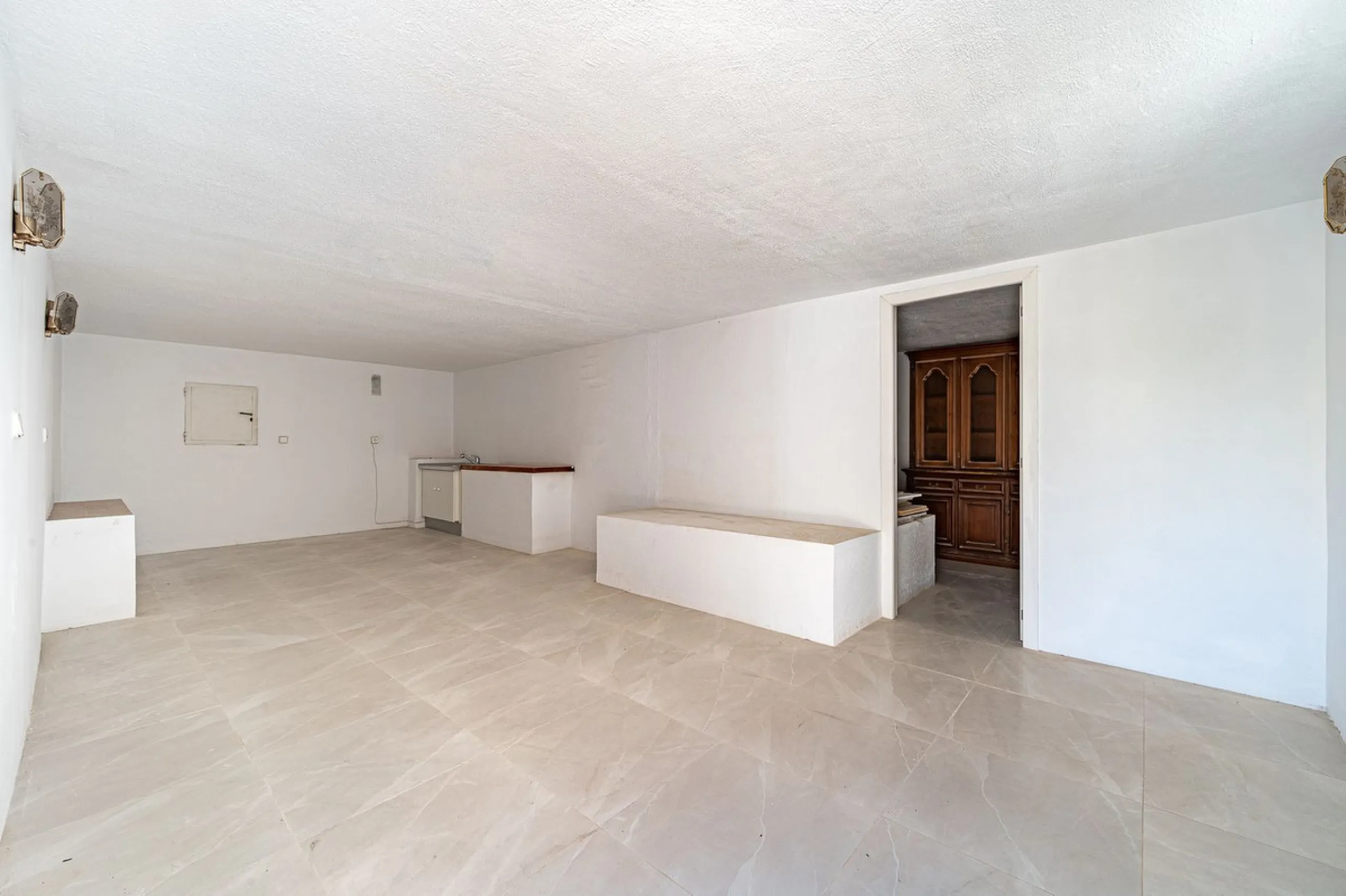 Newly refurbished townhouse in Atalaya Rio Verde, only 5 minutes from Puerto Banus!